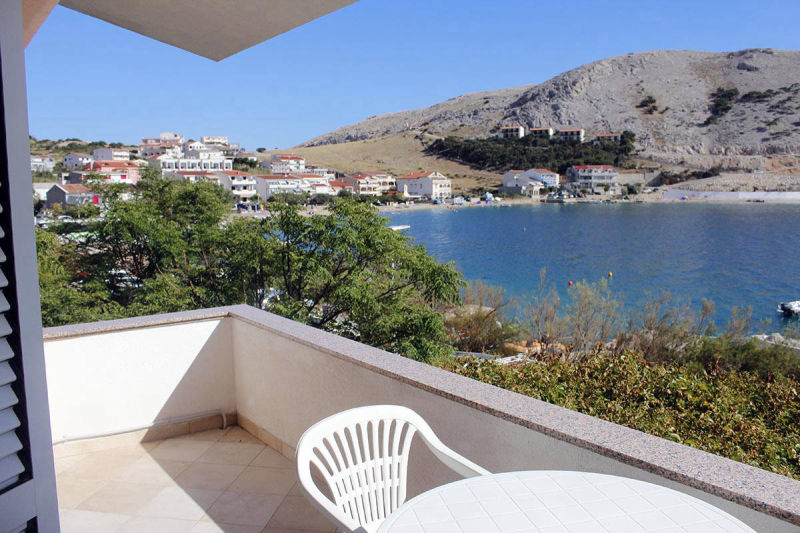 Podvornica apartments Metajna