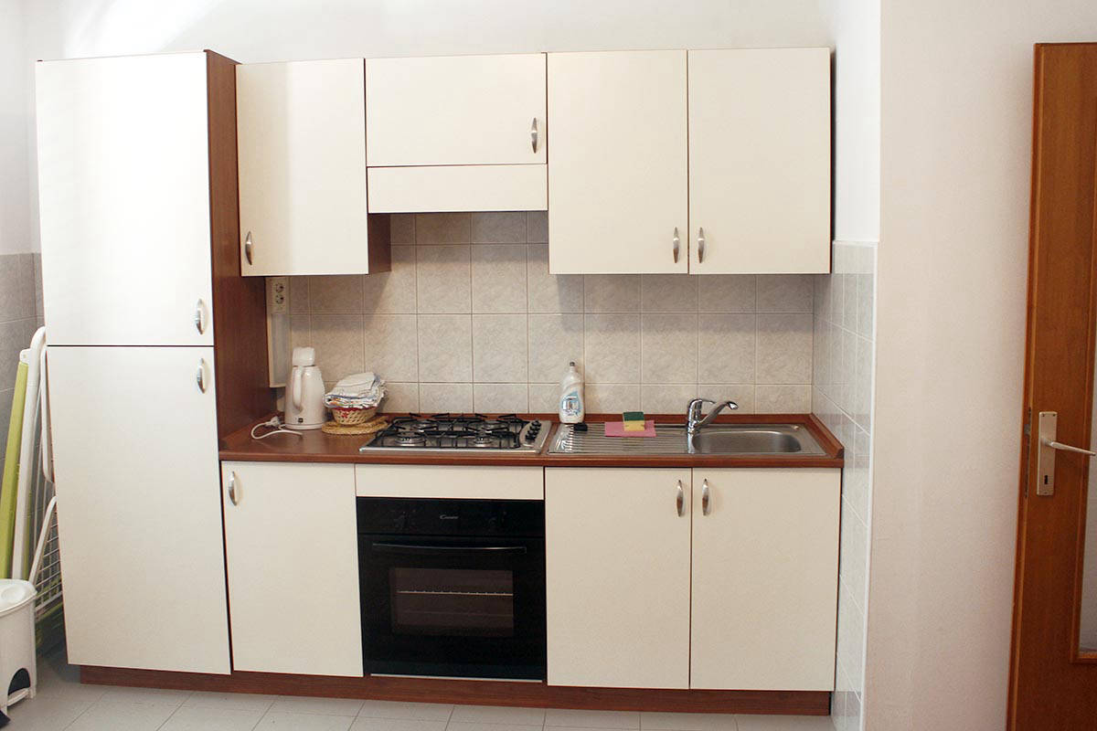 Podvornica apartments Metajna