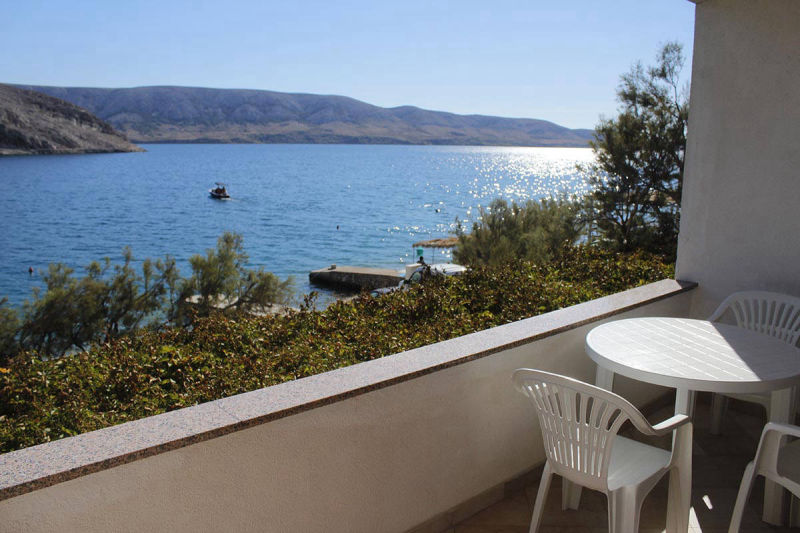 Podvornica apartments Metajna