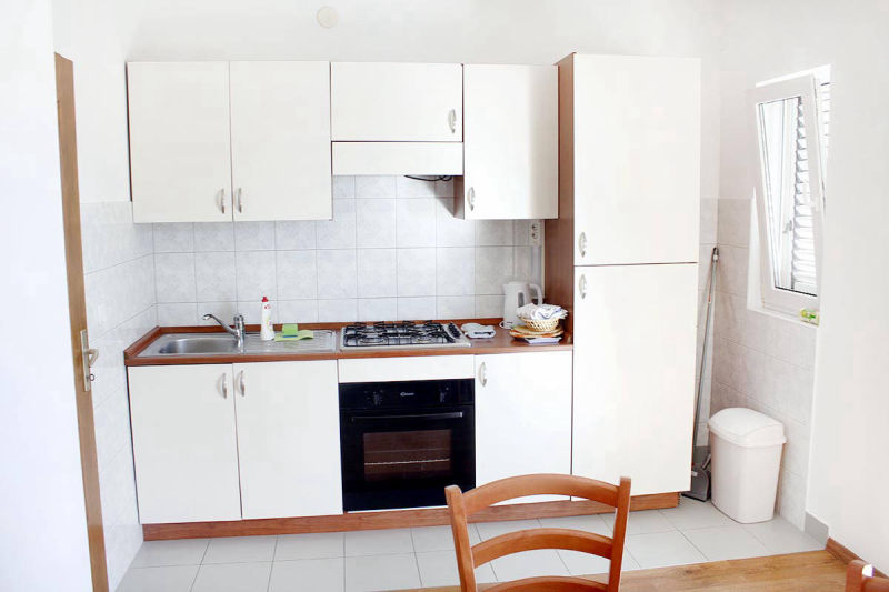 Podvornica apartments Metajna